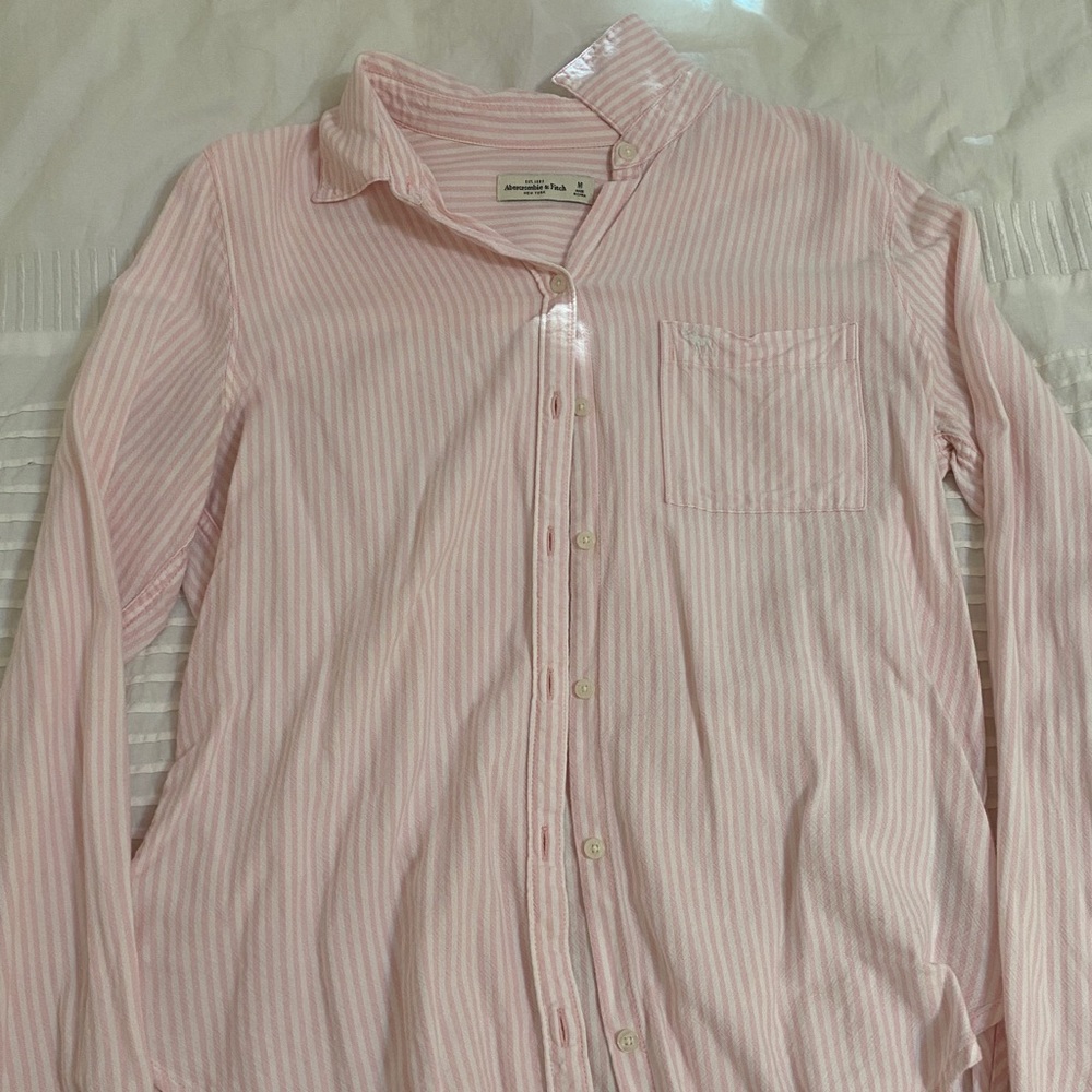 Abercrombie pink and white pinstriped oxford